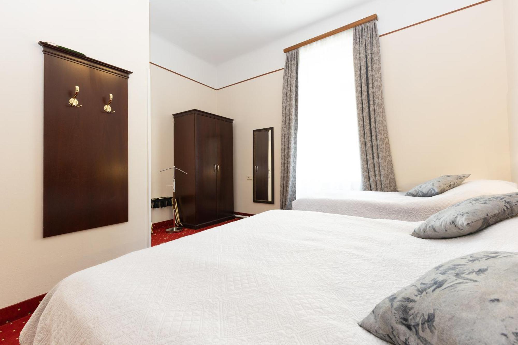 Hotel Viktoria Schoenbrunn فيينا المظهر الخارجي الصورة