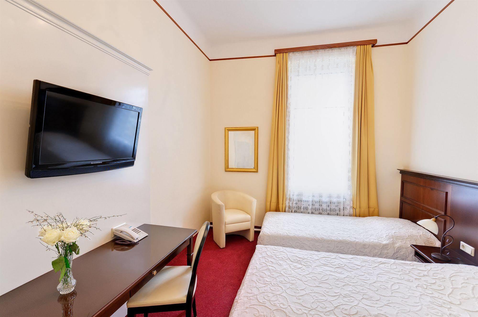Hotel Viktoria Schoenbrunn فيينا المظهر الخارجي الصورة