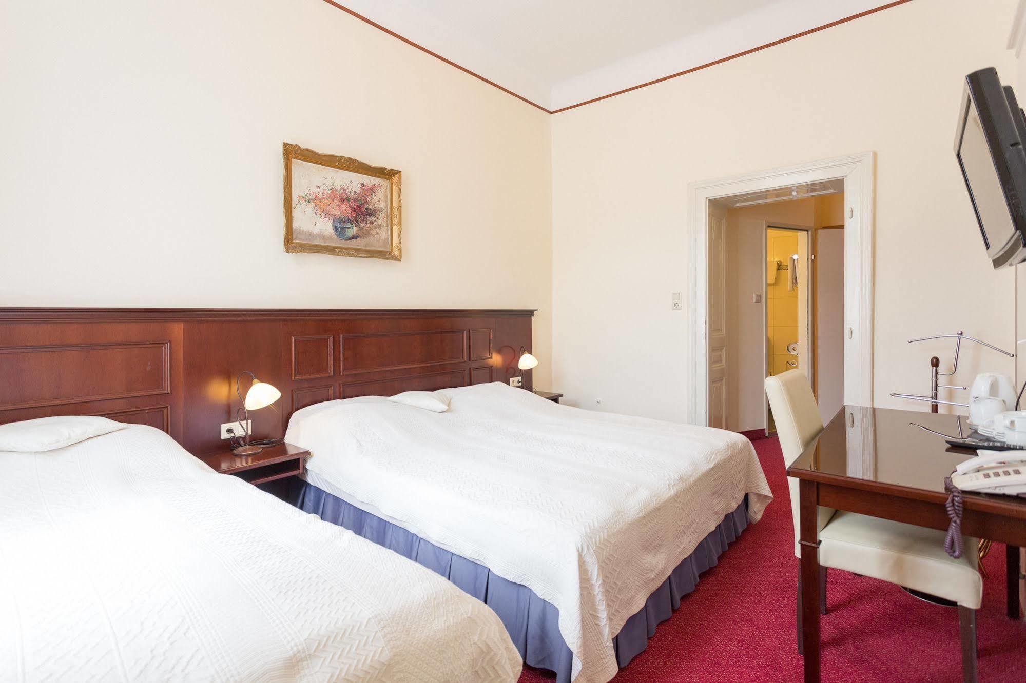 Hotel Viktoria Schoenbrunn فيينا المظهر الخارجي الصورة